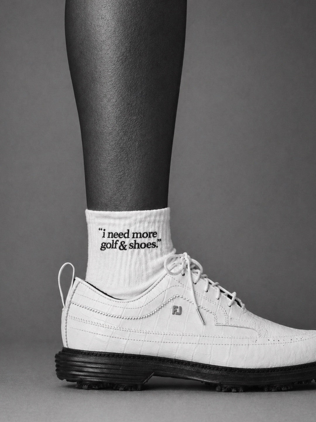 'i need more golf & shoes" QUARTER SOCK - WHITE/FOREST